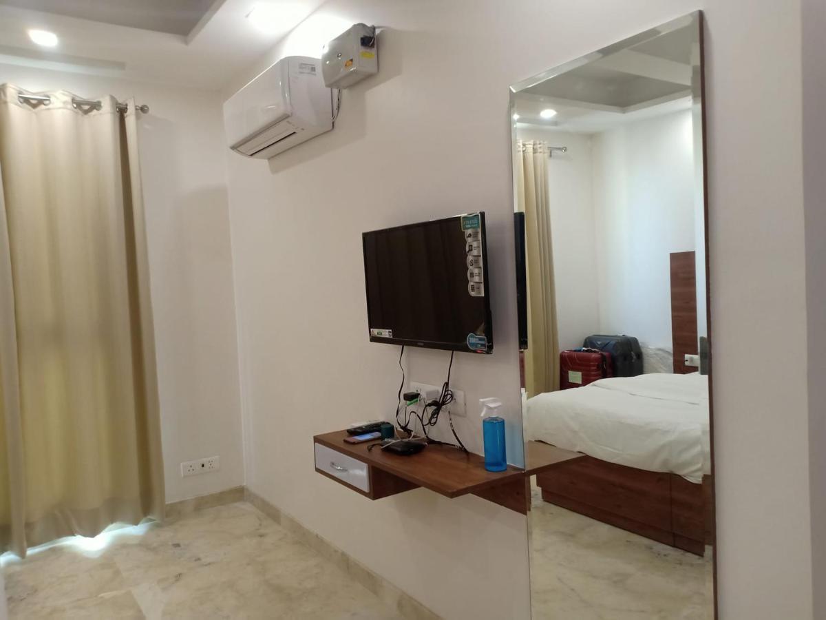 J P House 3* New Delhi
